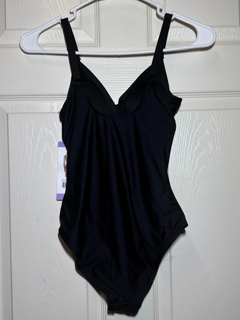 DKNY Women's Twist-Front Tummy Control One Piece Swimsuit Black Size XS - Picture 6 of 7